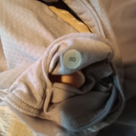 Lululemon tank top - Picture 4 of 4